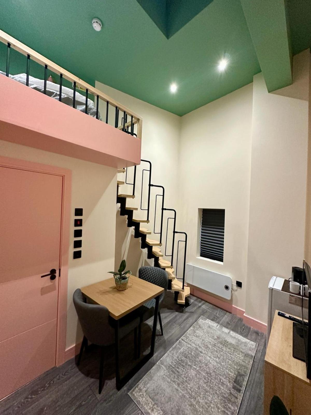 Cozy En-Suite Loft In Trendy Local Лондон Екстериор снимка
