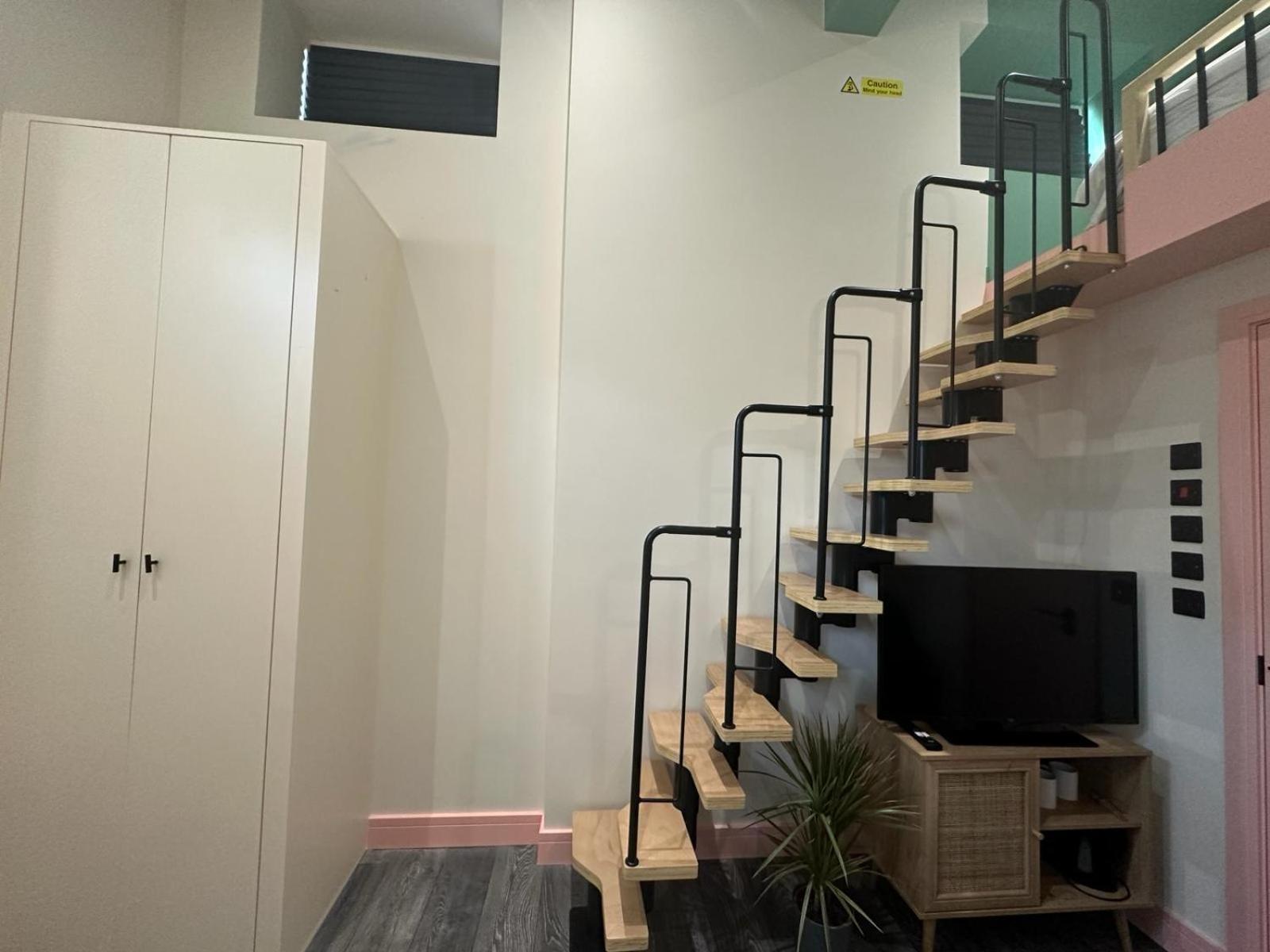 Cozy En-Suite Loft In Trendy Local Лондон Екстериор снимка