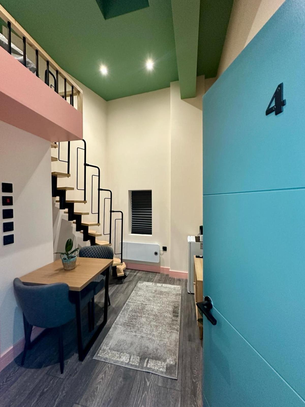 Cozy En-Suite Loft In Trendy Local Лондон Екстериор снимка